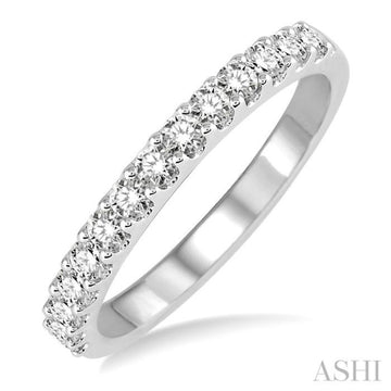 1/2 ctw Round Cut Diamond Wedding Band in 14K White Gold